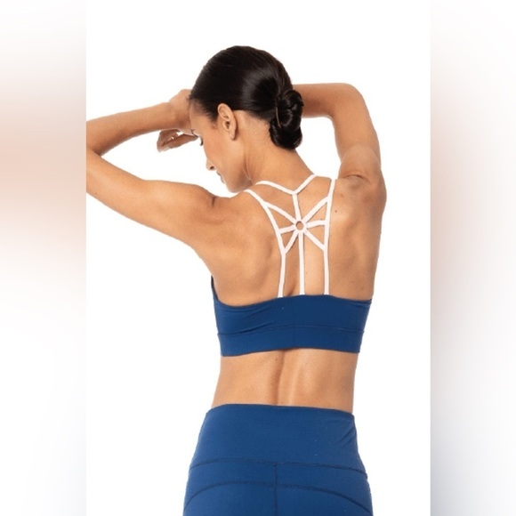 Sol & Mane Alexandria Strappy Two Tone Bra in Royal Blue & Blush, Size Medium - Picture 1 of 12
